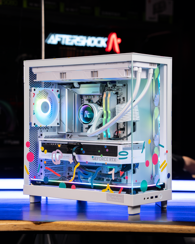 SQUIGGLE WHITE / R5 7500F | RTX 5070