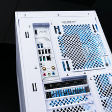 Load image into Gallery viewer, CHAMBER EXTREME : LVL 11 / R7 7800X3D | RX 9070 XT
