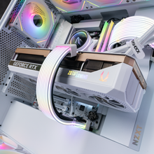 Load image into Gallery viewer, HYPERGATE : LVL 10 PRO / R7 9800X3D | RTX 5090
