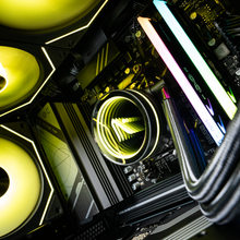 Load image into Gallery viewer, SimForce PRO / R7 7800X3D | RTX 5070 Ti
