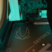 Load image into Gallery viewer, Chamber ARC : LVL 7 PRO / R7 7700 | RTX 5070
